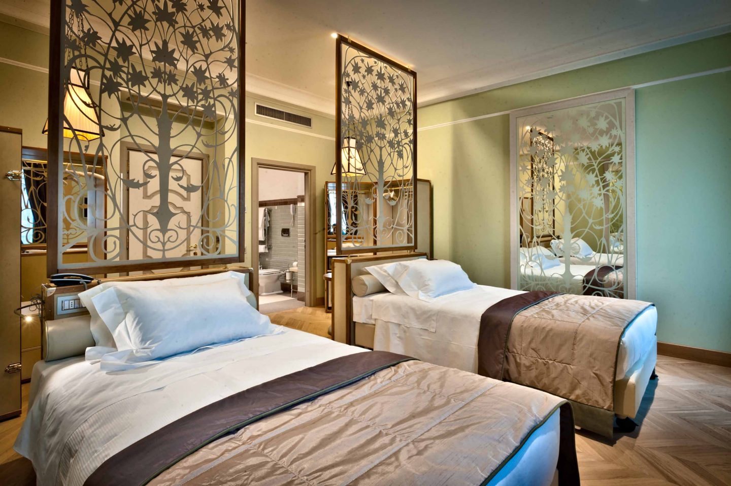 Chateau Monfort Milan hotel review. One of the best hotels of my stay, conveniently located in the heart of Milan near local restaurants and cafes. Less than 10 minutes from the Duomo Cathedral. 5 stars luxury hotel. #hotelreview #visititaly #hotelsinmilan #wheretostayinmilan #chateaumonfortmilan #luxuryhotelinmilan