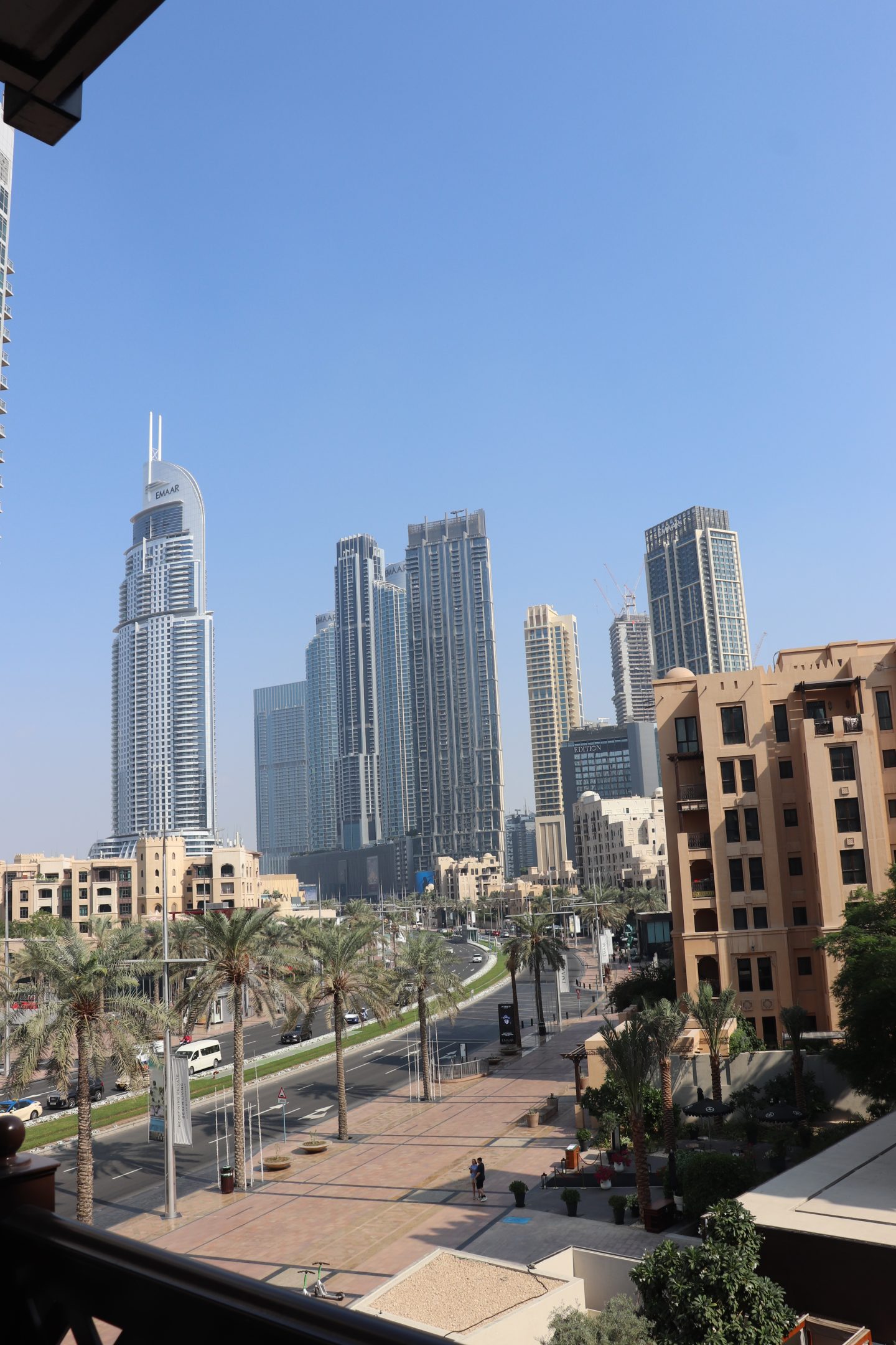 Sharing my review of the Hotel Boulevard Autograph Collection Dubai Marriott conveniently located in Downtown Dubai, close to Dubai Mall #hotelreview #wheretostayindubai #dubaitravel #dubaihotelreview #marriotthotels