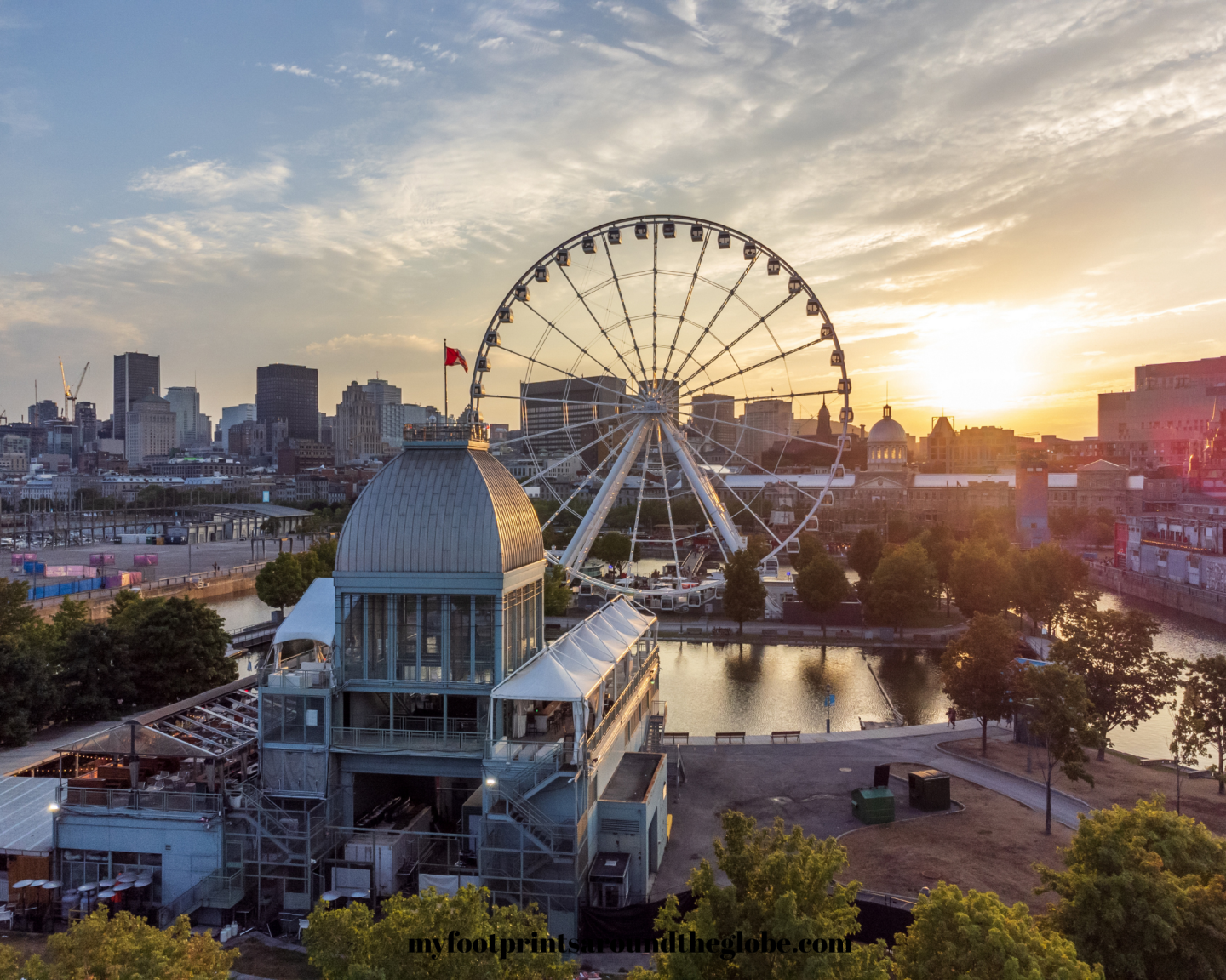 What to know when traveling to Montreal, Canada. This post is the ultimate travel guide to Montreal for first time visitors #visitmontreal #visitcanada #montrealtravelguide #thingstodoinmontreal #montrealbucketlist #wheretoeatinmontreal #wheretostayinmontreal